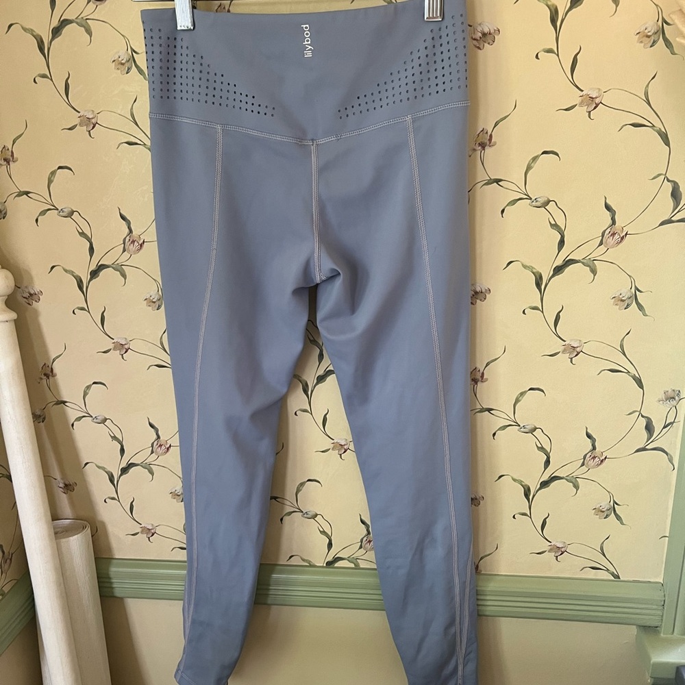 Lilybod 3/4 length exercise pants - Picture 2 of 6